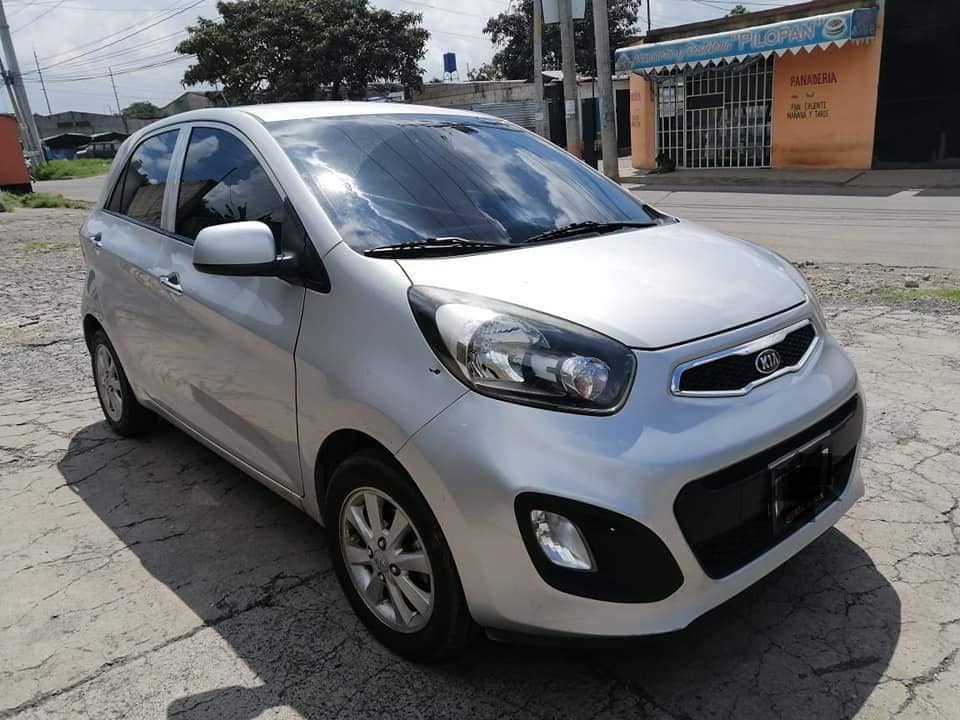 Vendo cambio Picanto ex 2013 por Civic fa5 Honda Civic si