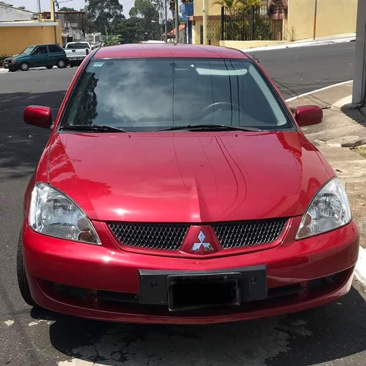 IMPECABLE MITSUBISHI LANCER GLX 2008