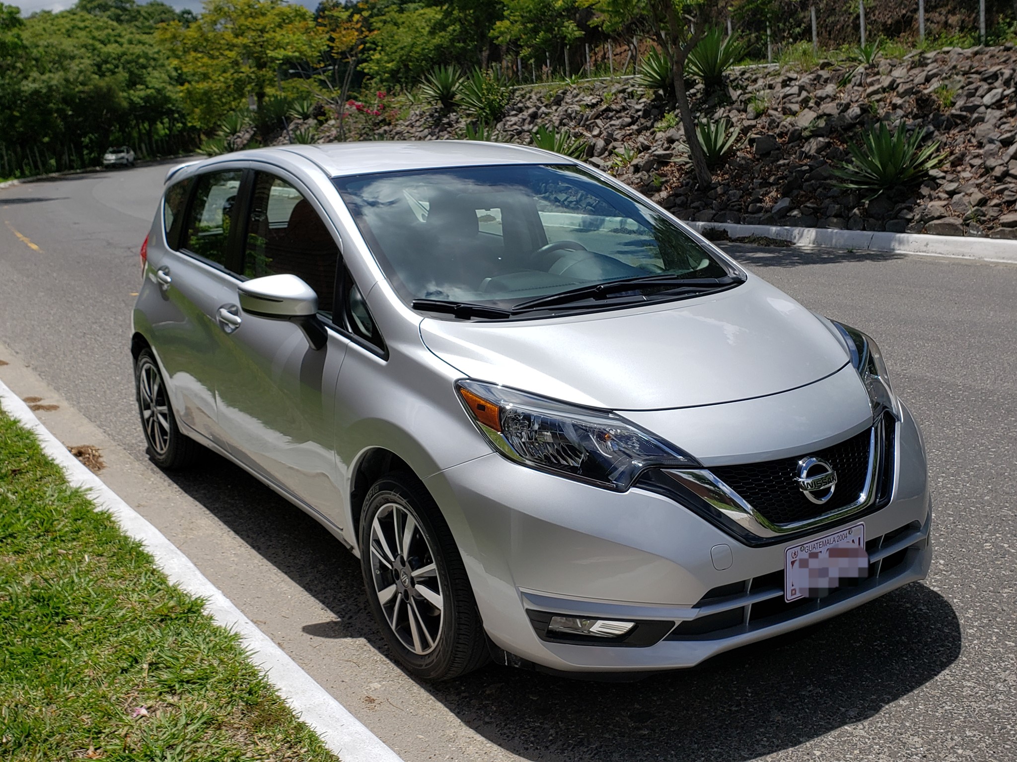 2018 Nissan versa sr el full equipo