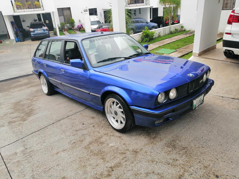 Vendo linda bmw e30 / 320i