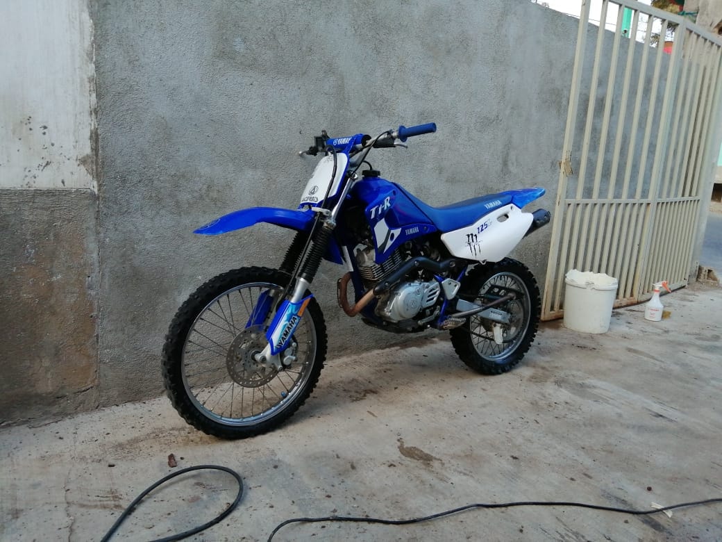 Vendo ttr 125  modelo 2002