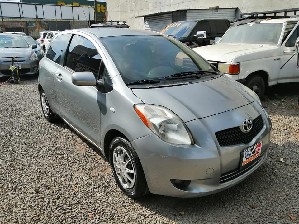 TOYOTA YARIS 2007
