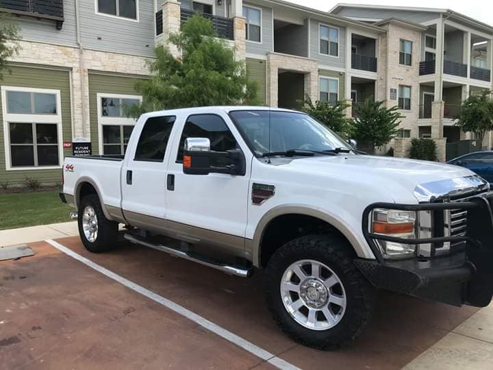 2009 Ford F-250 crew cab lariat  4x4 turbo diesel  (ONLY 78k miles) PERFECT CONDITION !!!