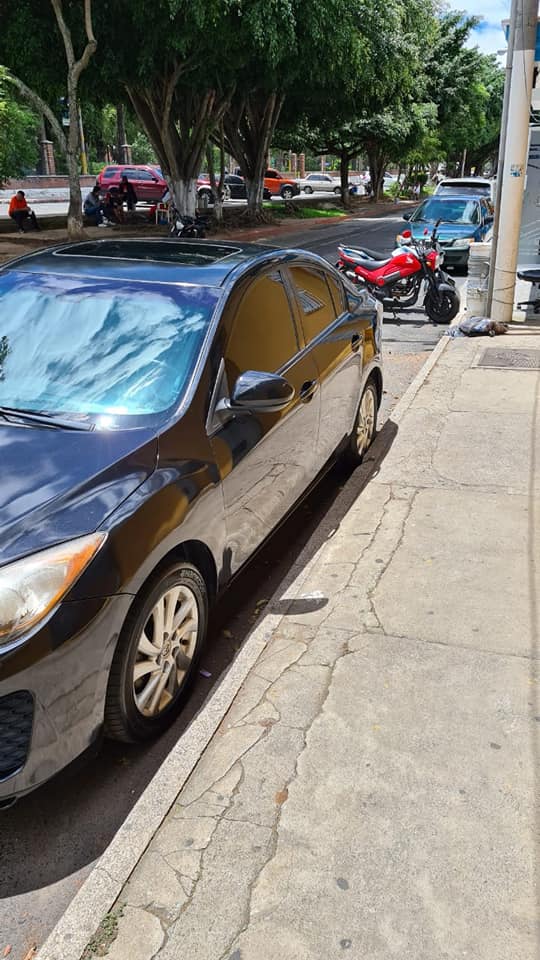 Vendo Mazda 3 2012 Sky Active Automático