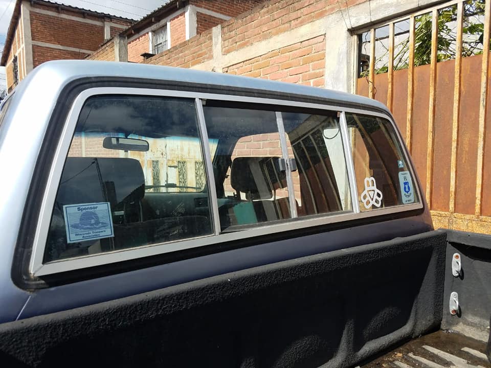 Alguien q tenga en venta este vidro