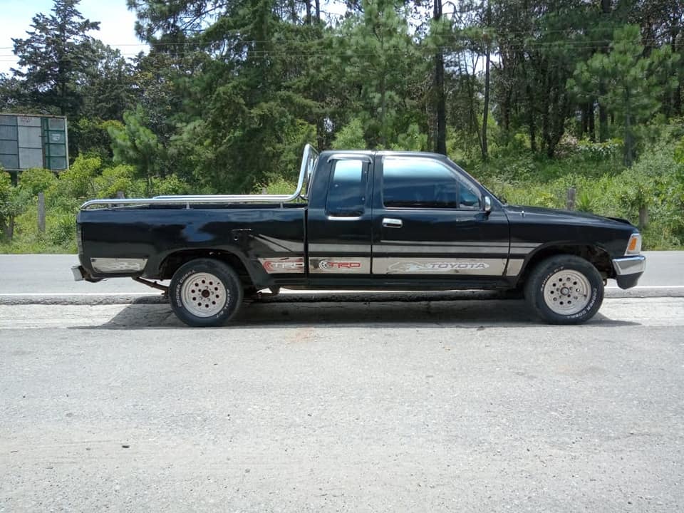 Toyota 22r M1990 cabina y media a toda prueba informacion 35413369 ubicado en chimaltenango