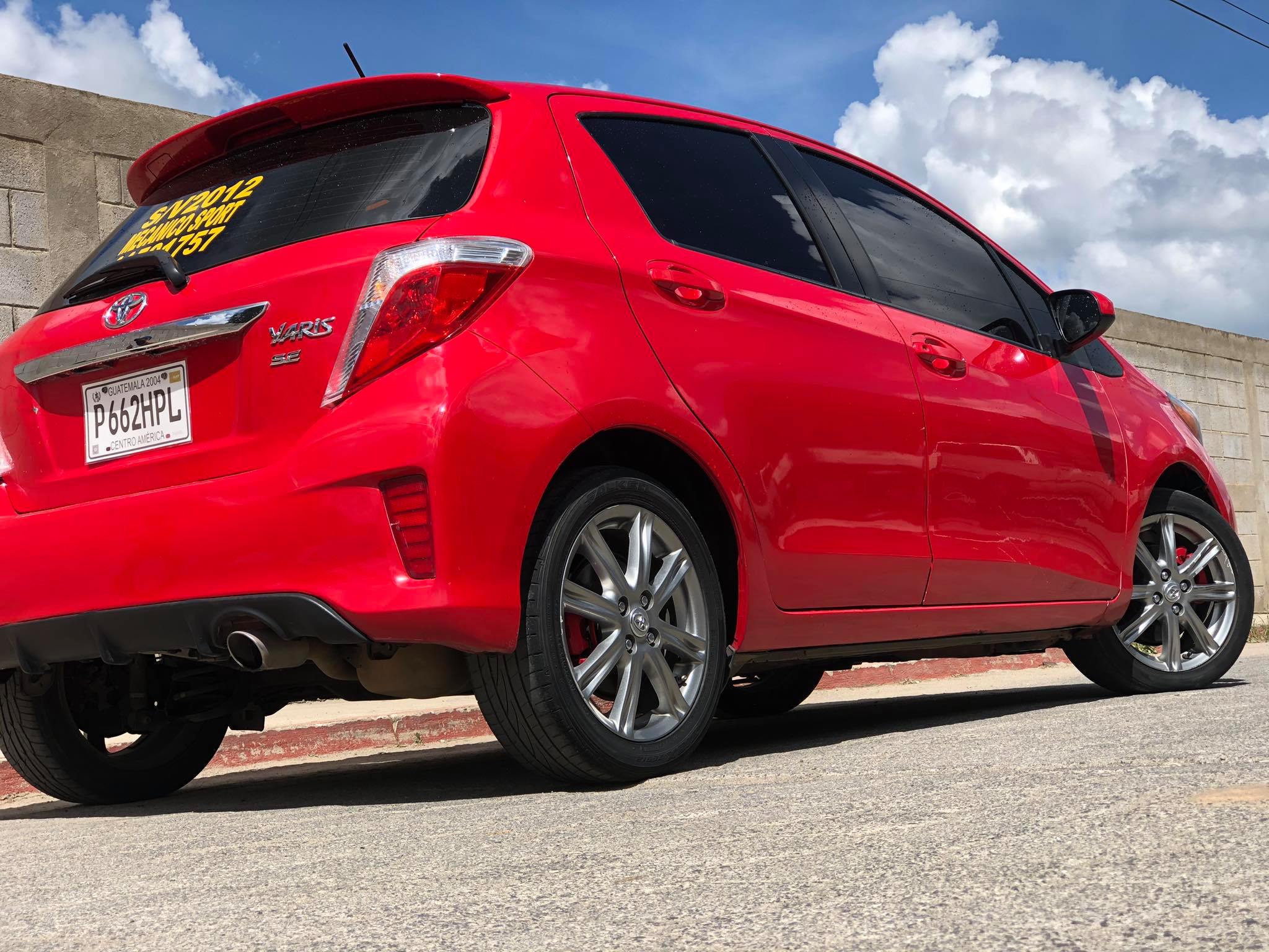2012 toyota yaris 2012