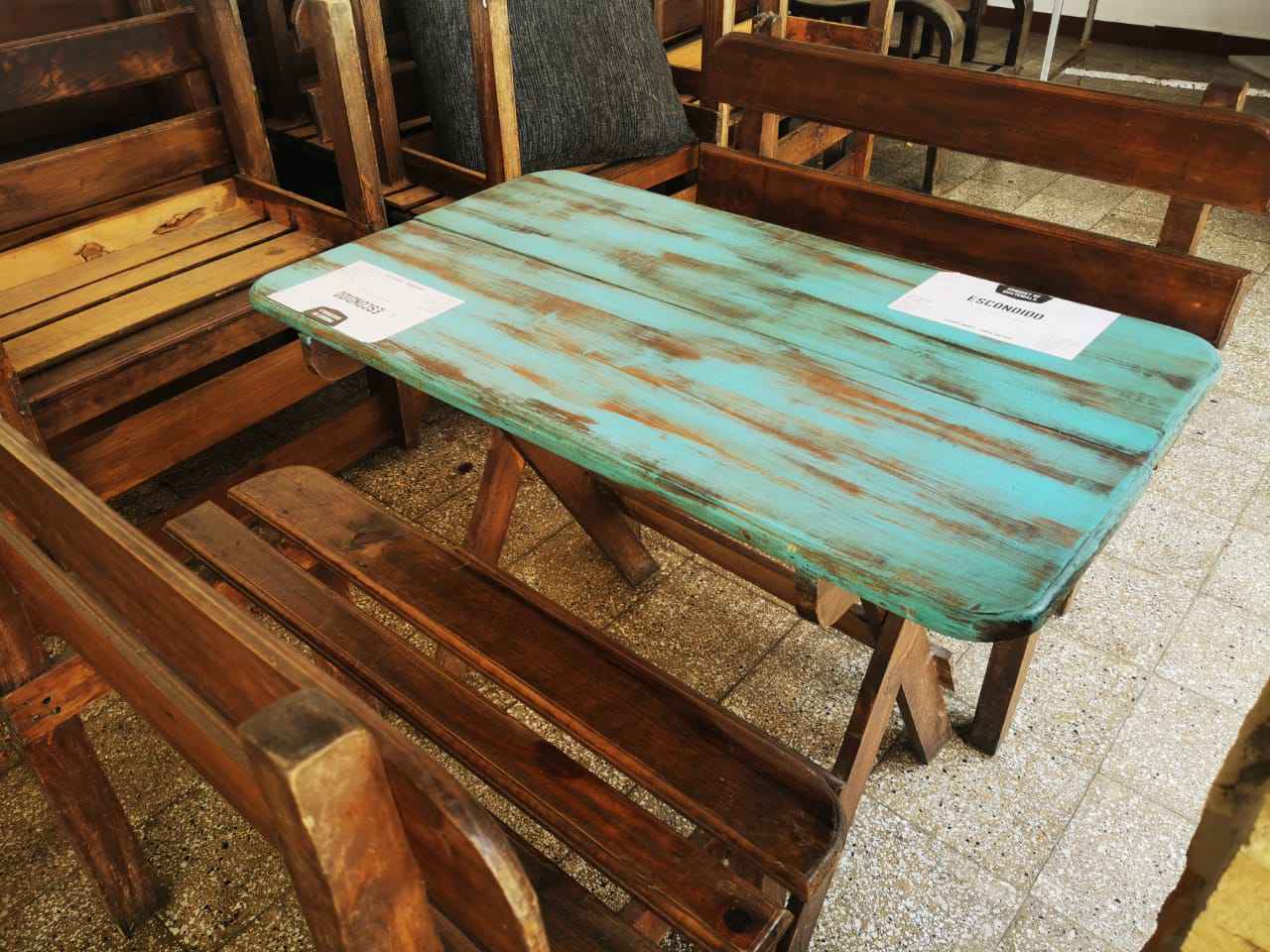 10 Mesas con bancas para restaurante