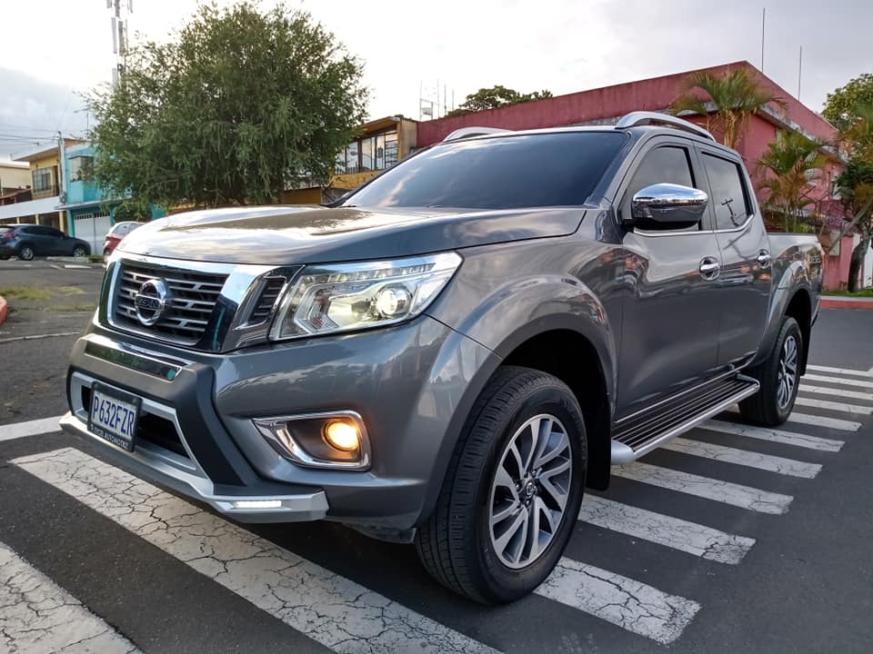 Nissan Np300 LE 2016 Automático