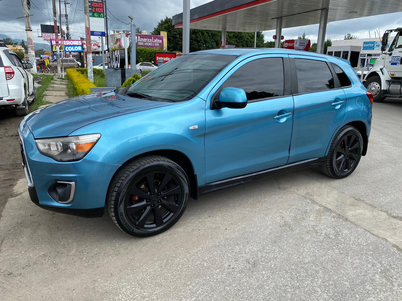 2013 mitsubishi outlander  excelente stado