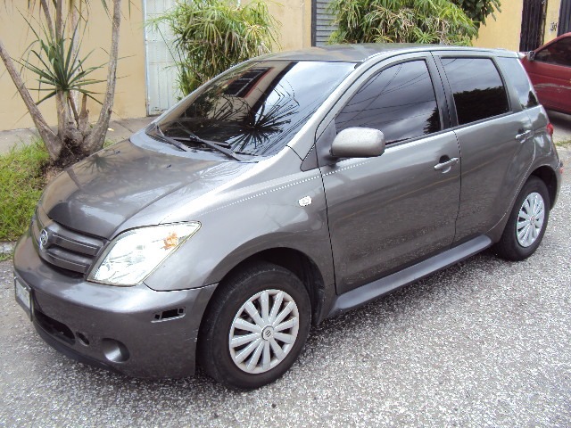 2004 TOYOT SCION  SCIONA XA