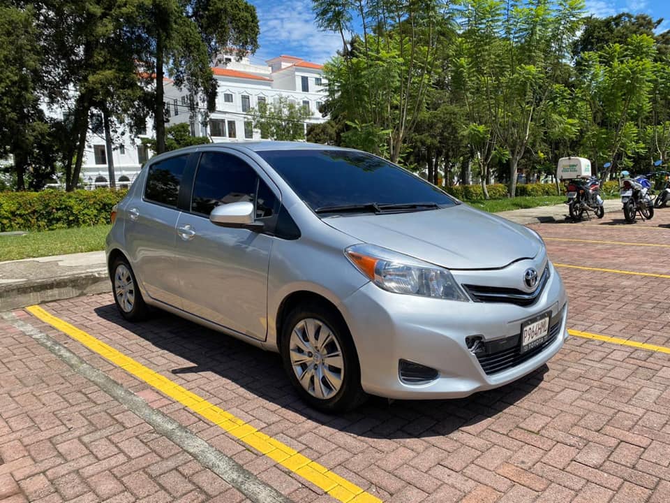 2013 Toyota  Yaris