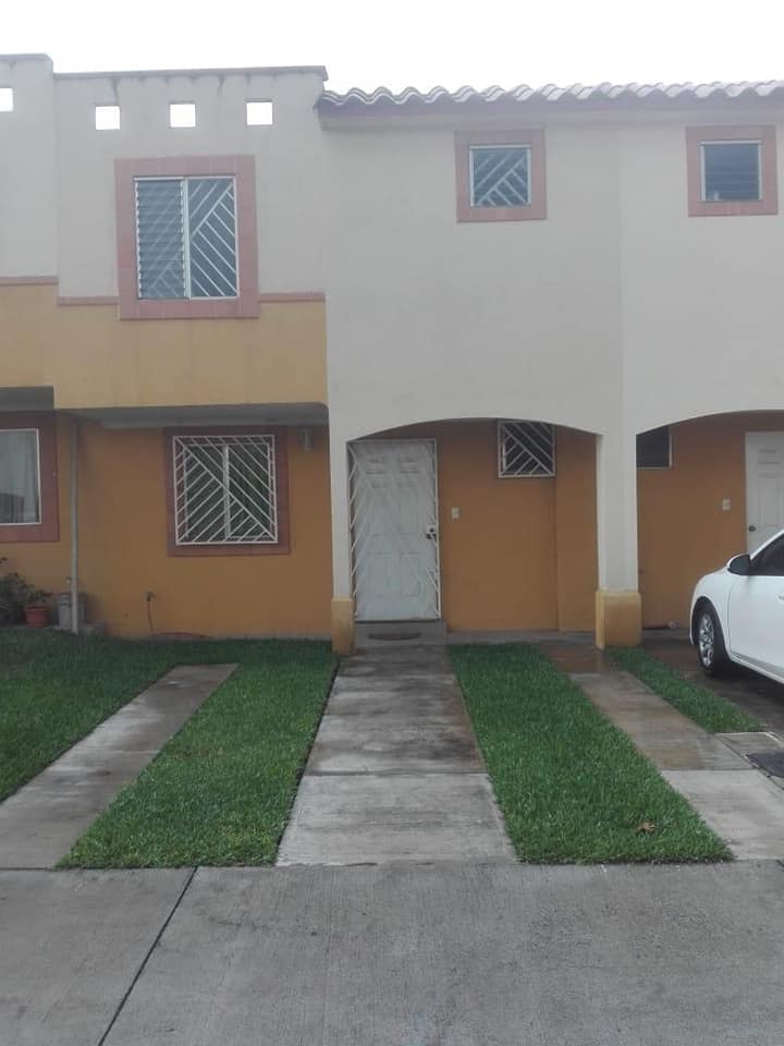 Alquilo casa de 2 niveles en jardines del carmen 2 Villa Nueva