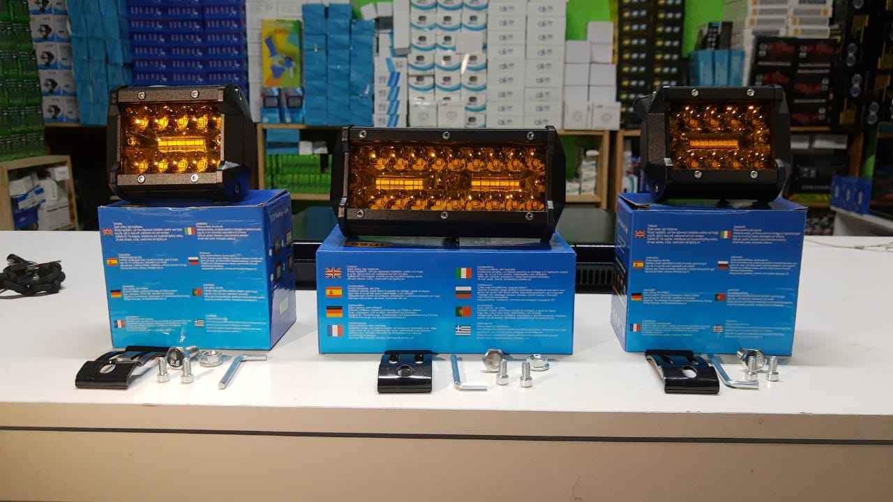 COMBO LED AMBAR
2 NEBLINERAS DE 3.5 PULGADAS +BARRA DE 6.5 PULGADAS