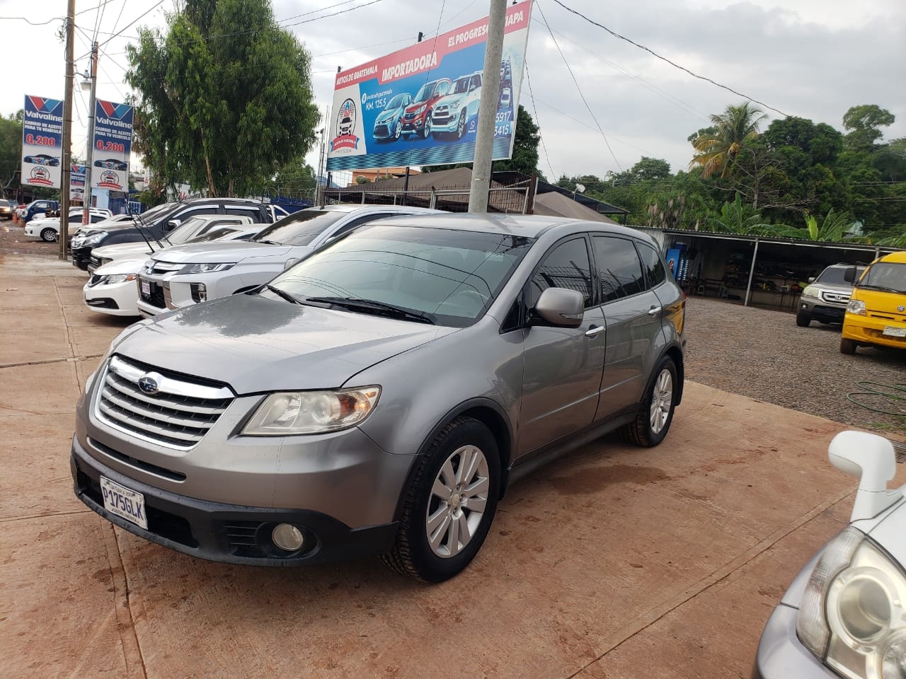 𝗦𝗨𝗕𝗔𝗥𝗨 𝗧𝗥𝗜𝗕𝗘𝗖𝗔
6 cilindros
Modelo 2008
3 filas