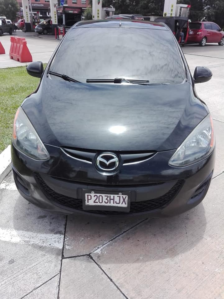 Mazda 2 2001
