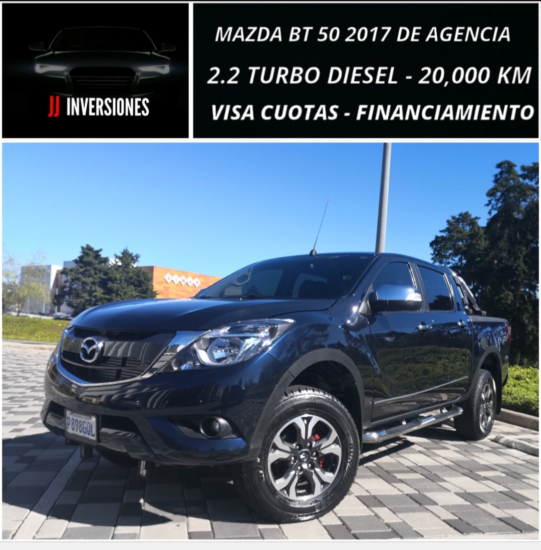 MAZDA BT 50 2017 DE AGENCIA  COMO NUEVA  NADA QUE INVERTIRLE VISA CUOTAS FINANCIAMIENTO