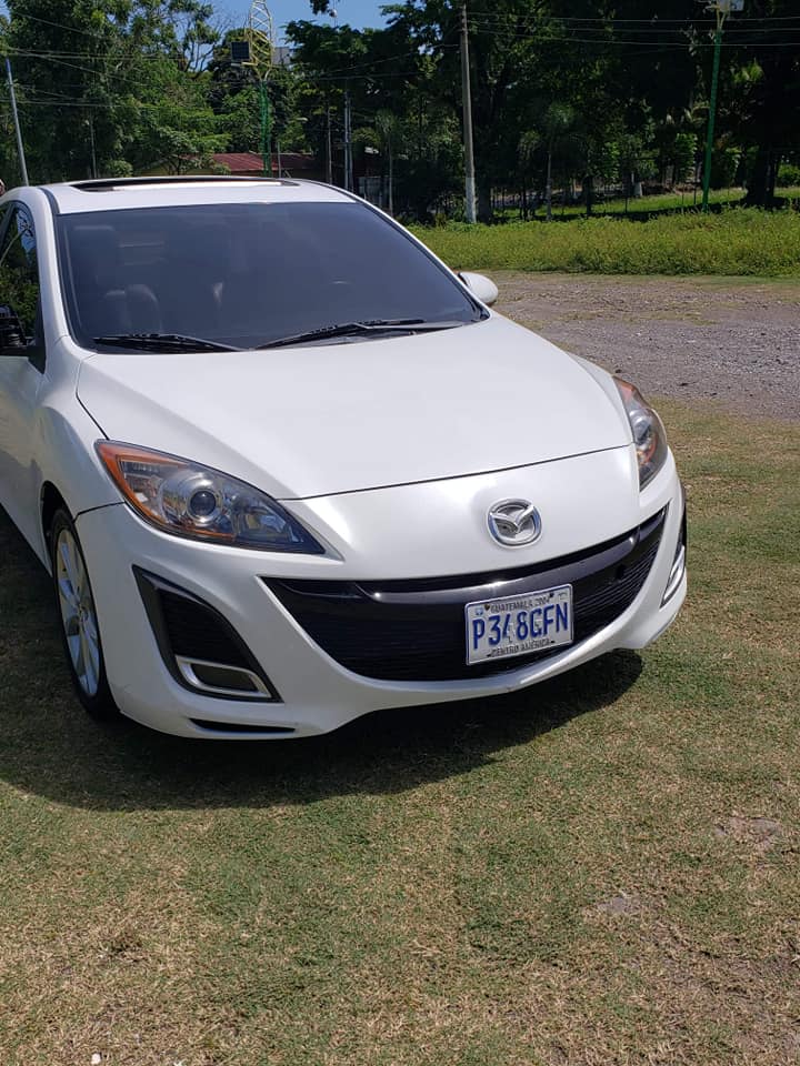 Mazda 3 el más full aceptó tratos nada que invertir