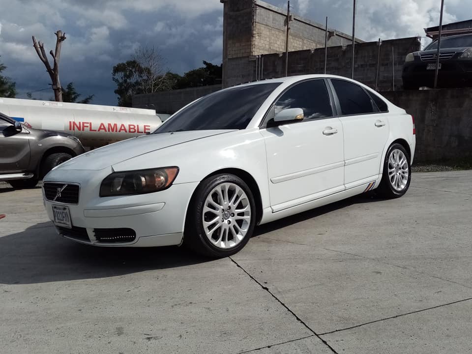 Volvo S-40 Nítido