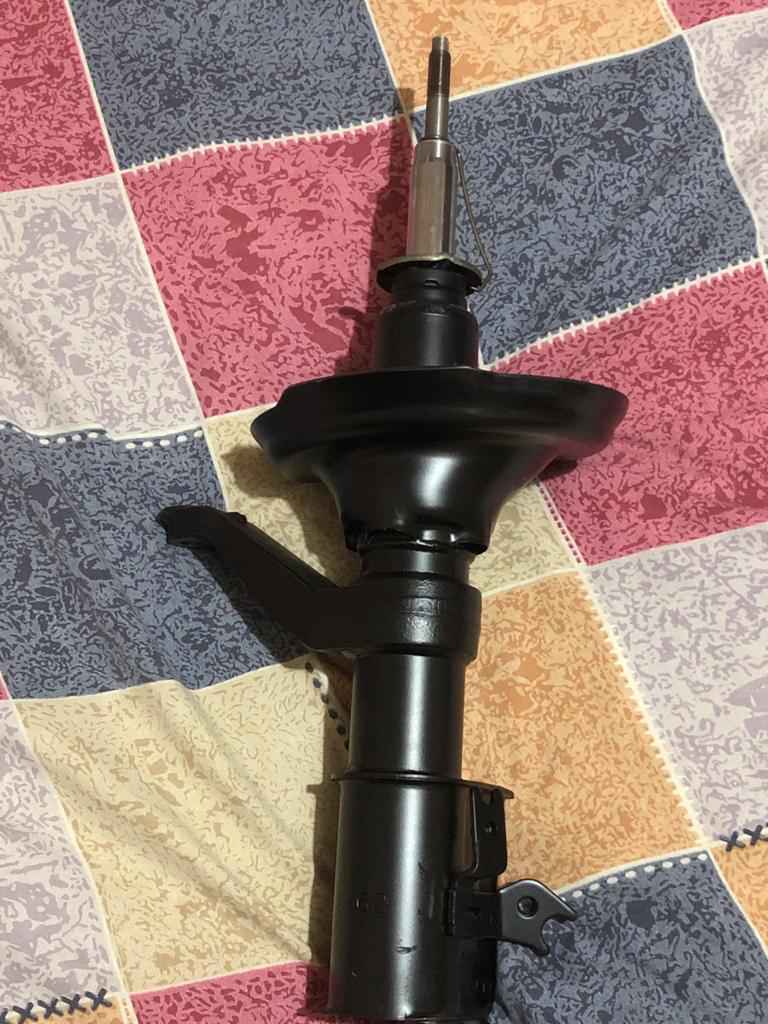 2 Amortiguadores KYB para HONDA CRV 2005-2006 (delanteros)