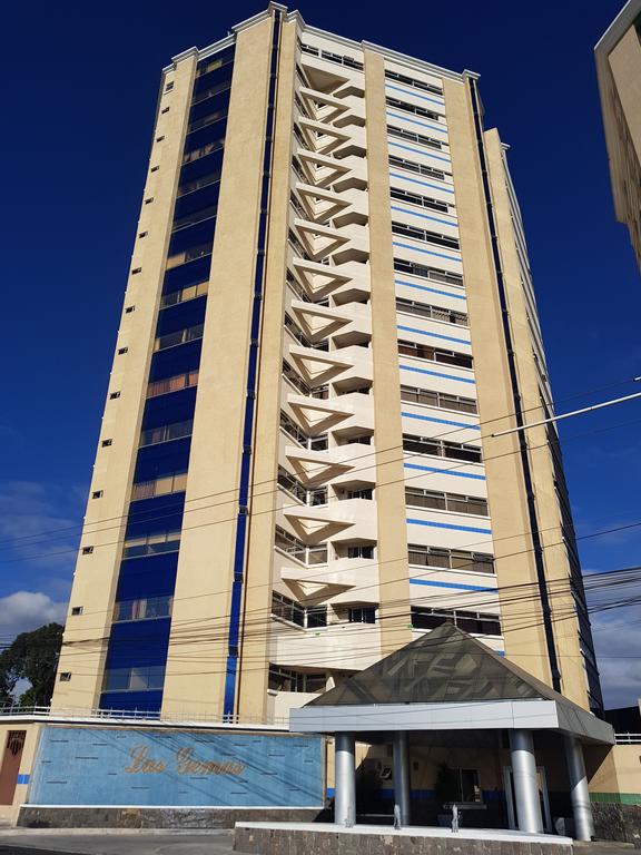 3 Beds 3 Baths Apartment/Condo