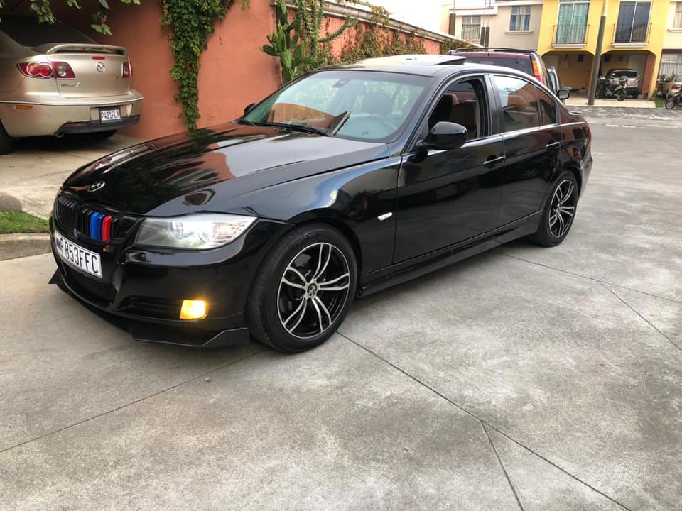 Lindo BMW 328i 2011