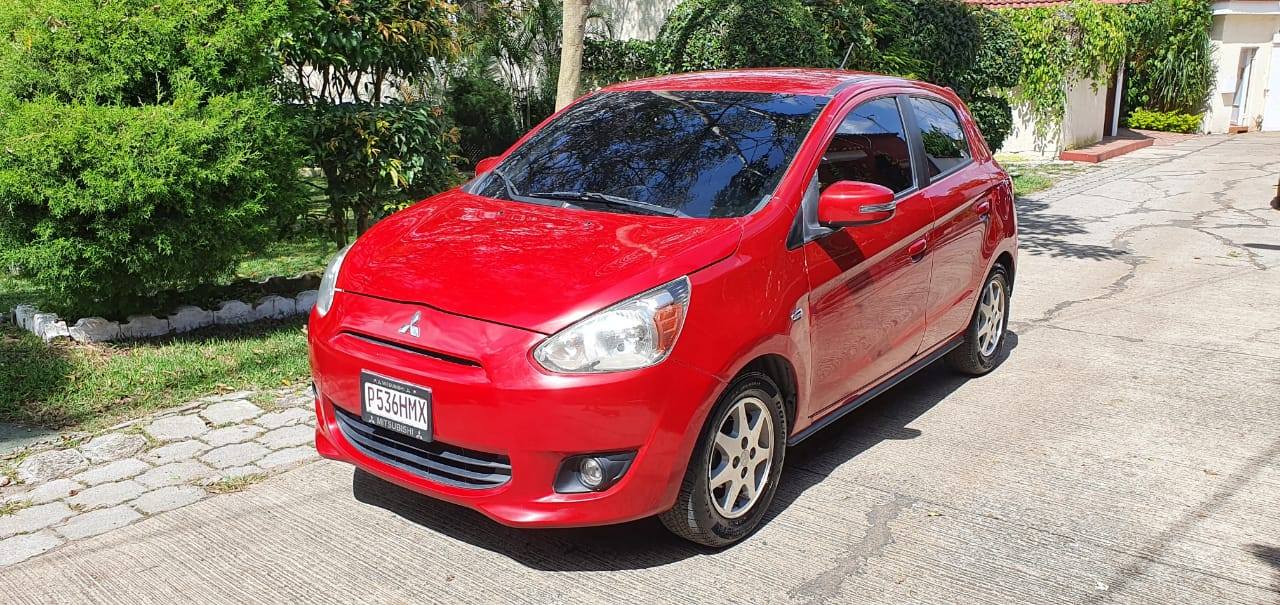 2015 MITSUBISHI MIRAGE 2015 AUTOMATICO MOTOR 1.2 DE 3 CILINDROS AIRE ENFRIANDO BOLSAS RECIBO CARRO TEL. 56945636