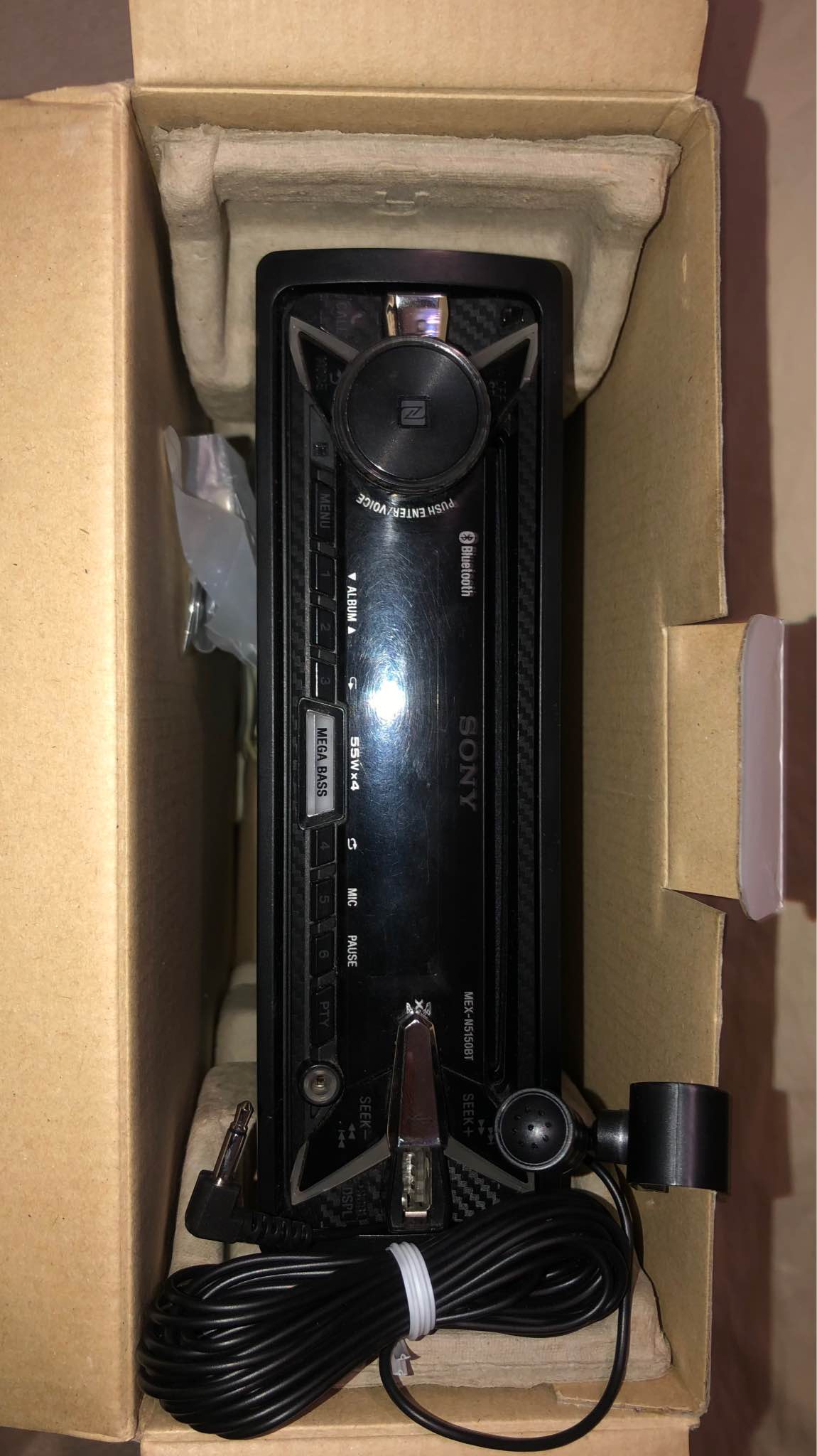 Aparato Sony y luces led