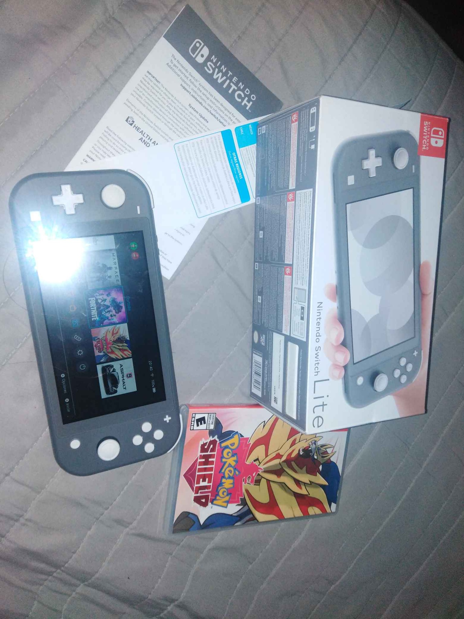 Nintendo switch lite 2