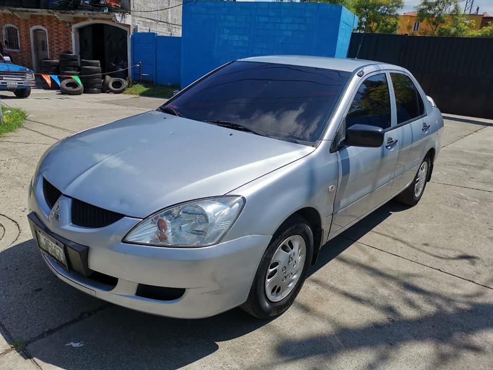 Mitsubishi Lancer 2007 de Agencia, Mecánico/Standar, motor 1.3