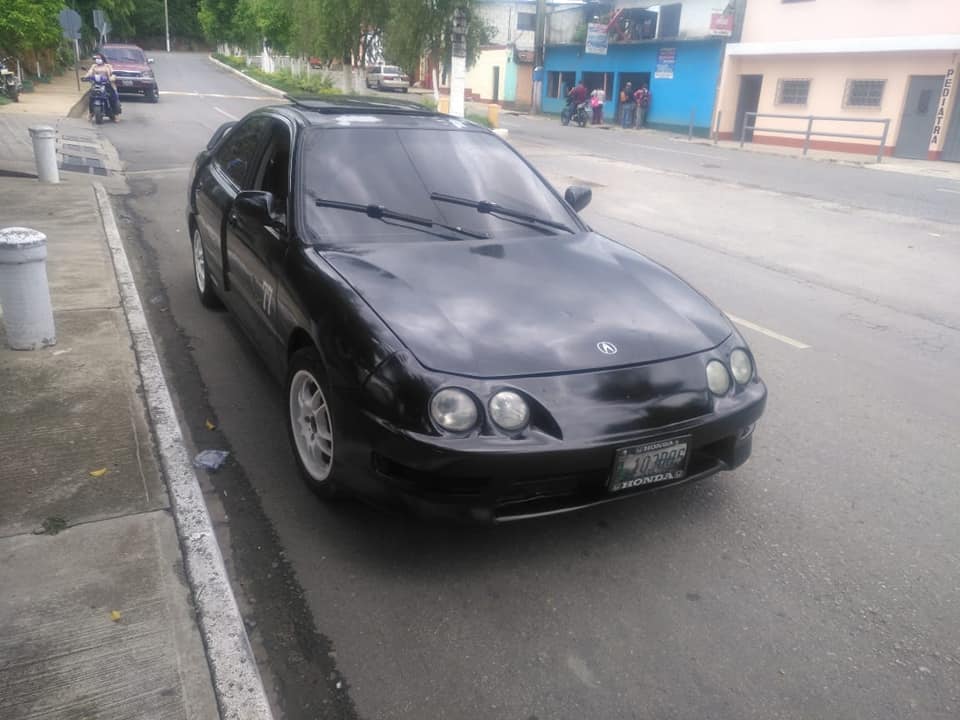 Al que tenga el honda integra 95 placa 103BQS