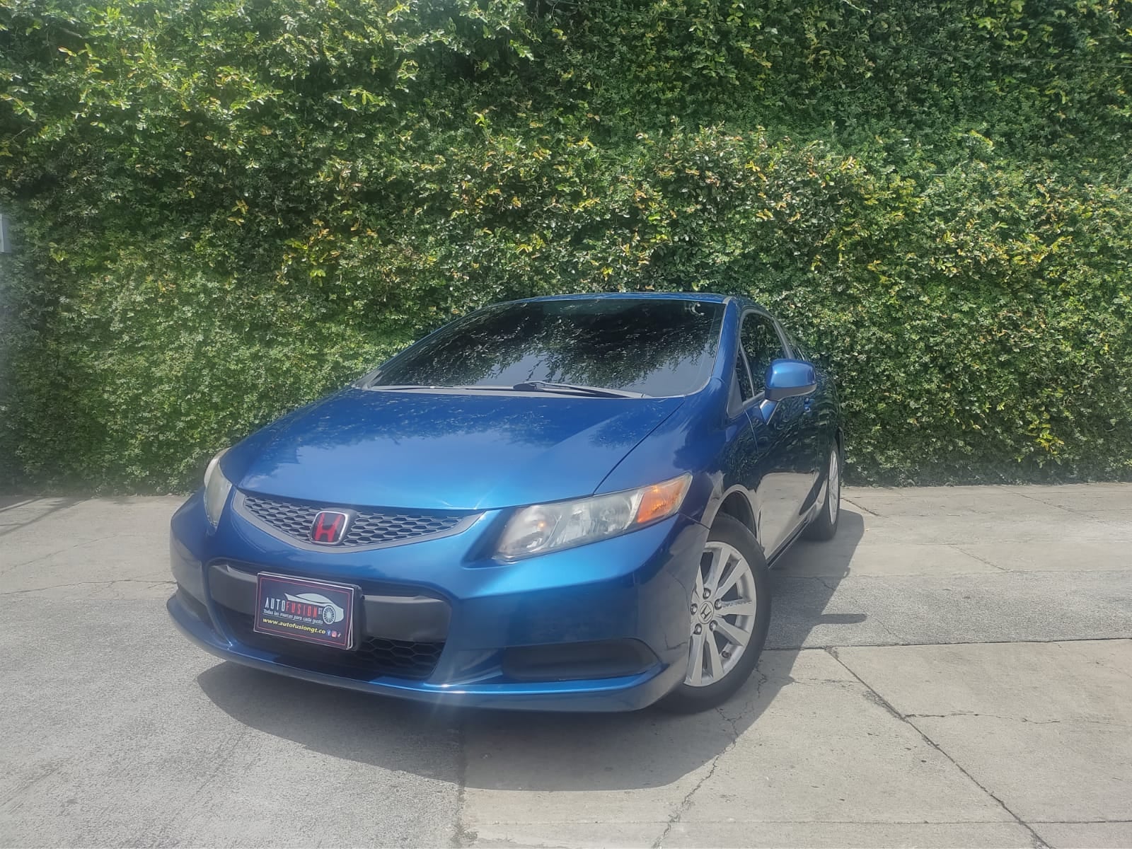 2012 Honda Civic Exl. Cuota mensual desde Q 1,000.00 Sin enganche Sin Fiador por medio de banco. 2012
