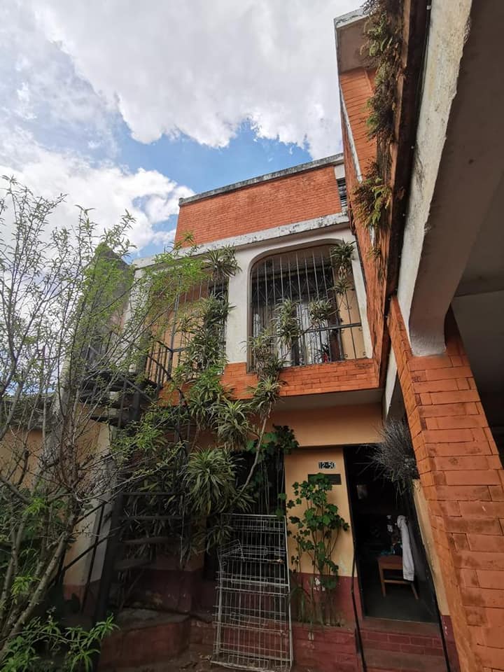 (+1) Cód A72/ ,1458
GANGA! vendo casa en z11, cerca de Aguilar Batres y Mariscal
PRECIO Q 1,450,000