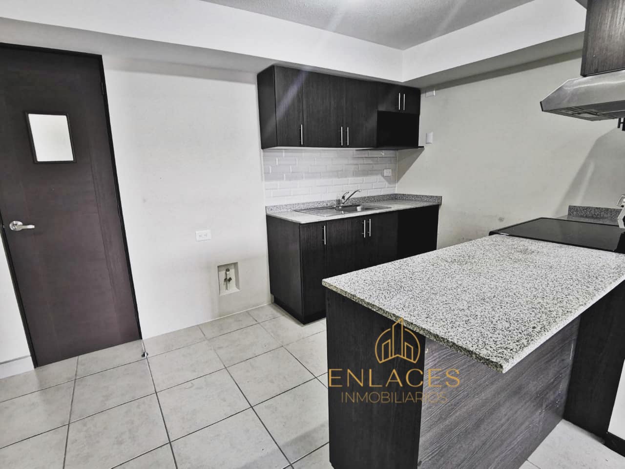 ALQUILER APARTAMENTO 
Condado El Naranjo