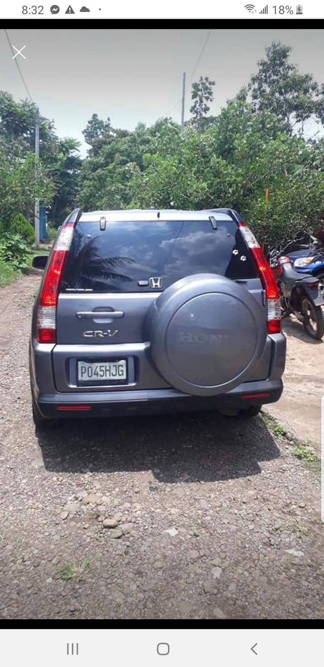 A la persona que tenga esta Honda crv 2005 qse comunique al 34358084 a lo antes posible