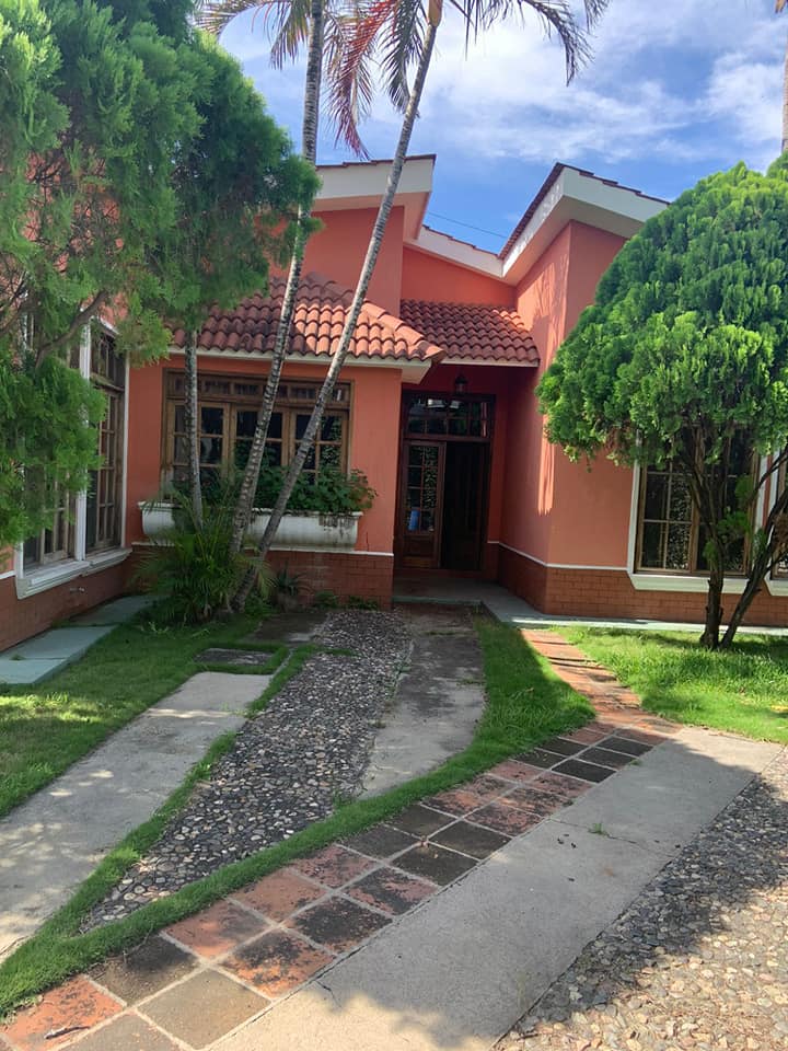 (+1) Cód A87/ 1485*
*Alquiló propiedad en  Chiquimula, en Carretera Principal
PRECIO $ 2,500 DÓLARES