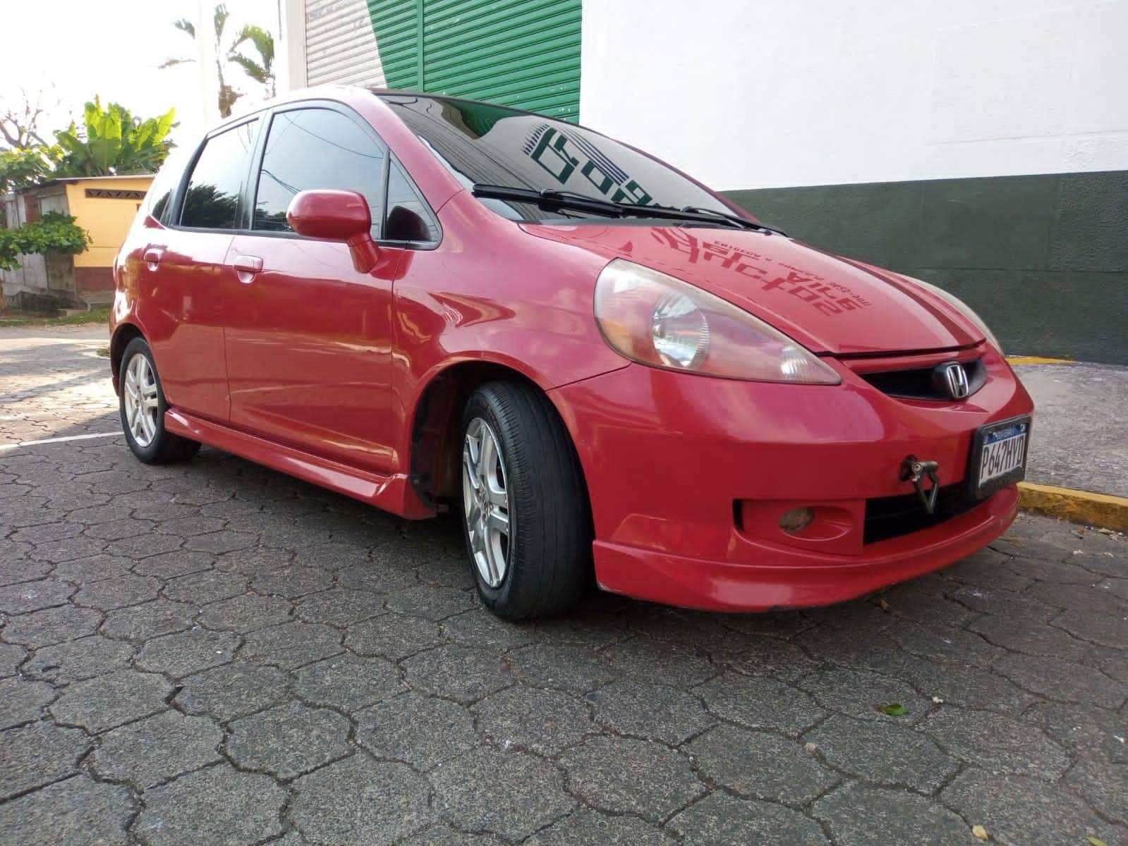 33,500 Vendo Honda fit sport