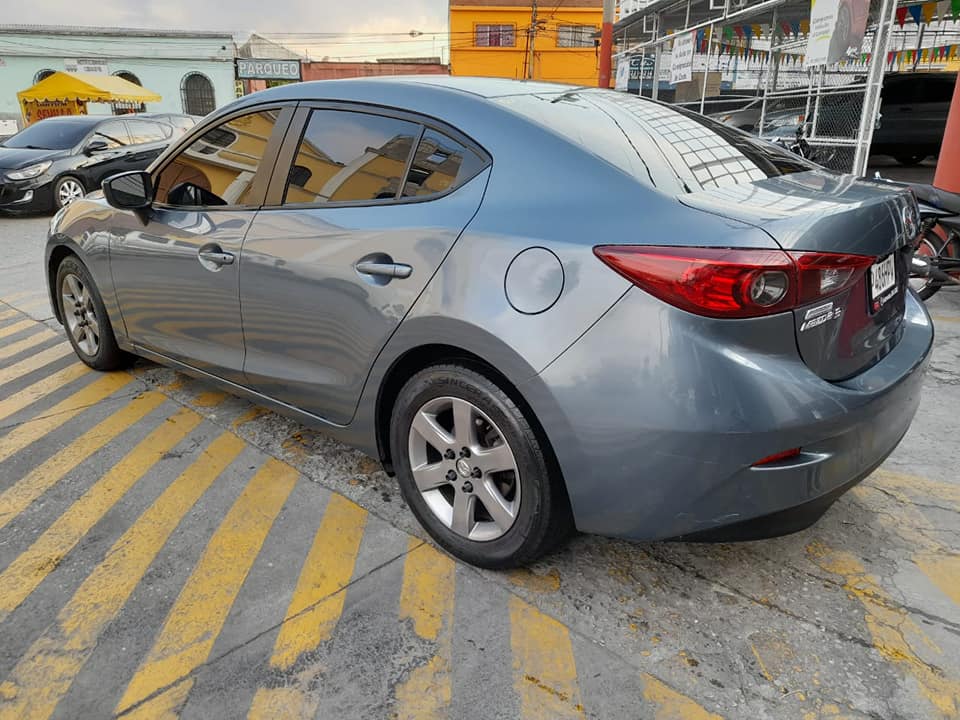 AUTOMOVIL.  TIP TRONIC 
MAZDA 3i SPORT 2016