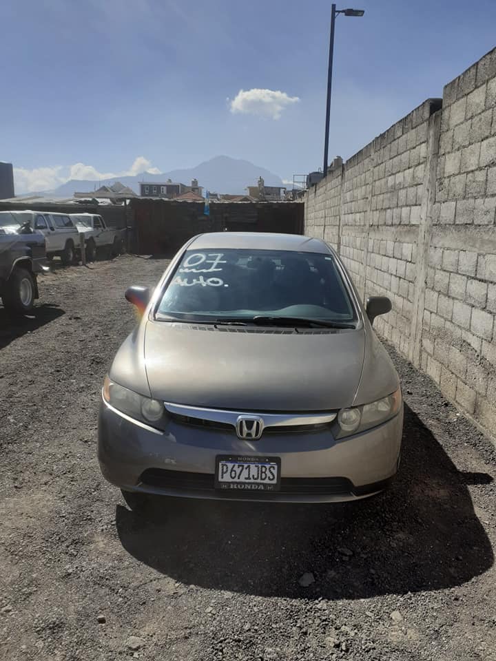 Vendo Honda Civic DC. Modelo 2007. Automático.