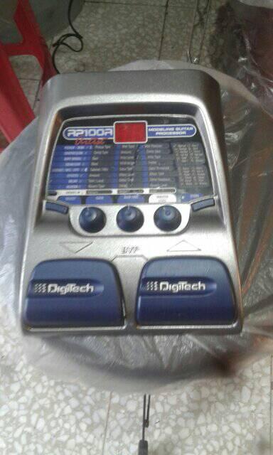 PEDAL DIGITAL MARCA DIGITECH PARA GUITARRA ELÉCTRICA