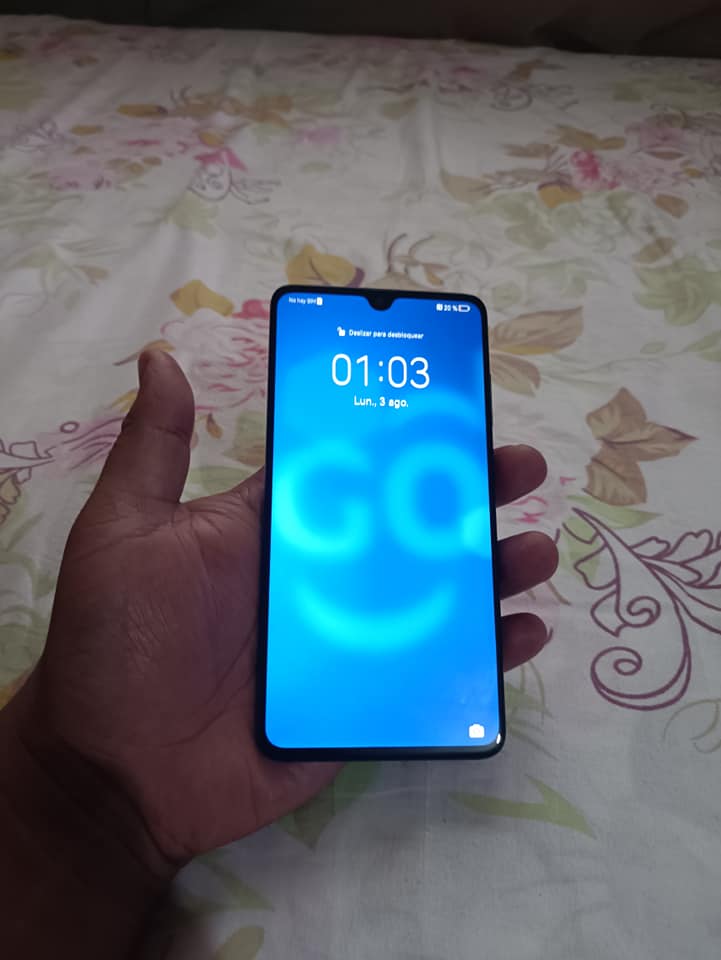 Mate 20 Leica de Tigo tapa rajada nada que afecte en funcionamiento