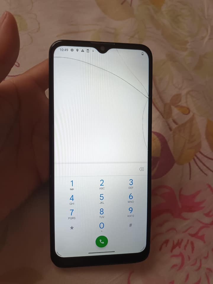 A23 dúos rajadito nada aque afecte ni se vea mucho 4 de RAM 128gb