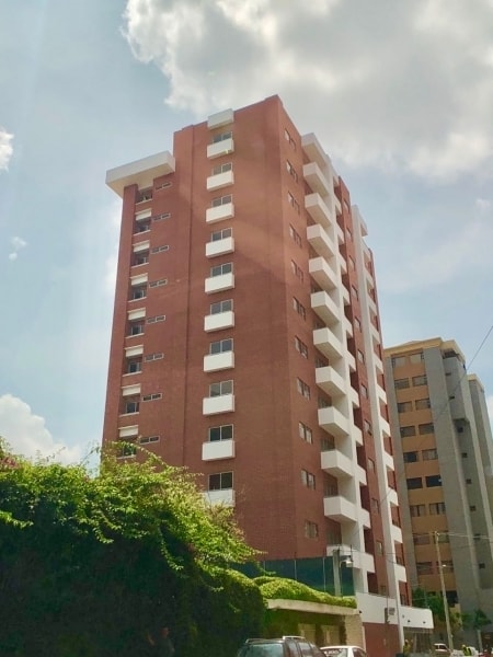 VENDO LINDO APARTAMENTO EN MARISCAL 180, ZONA 11