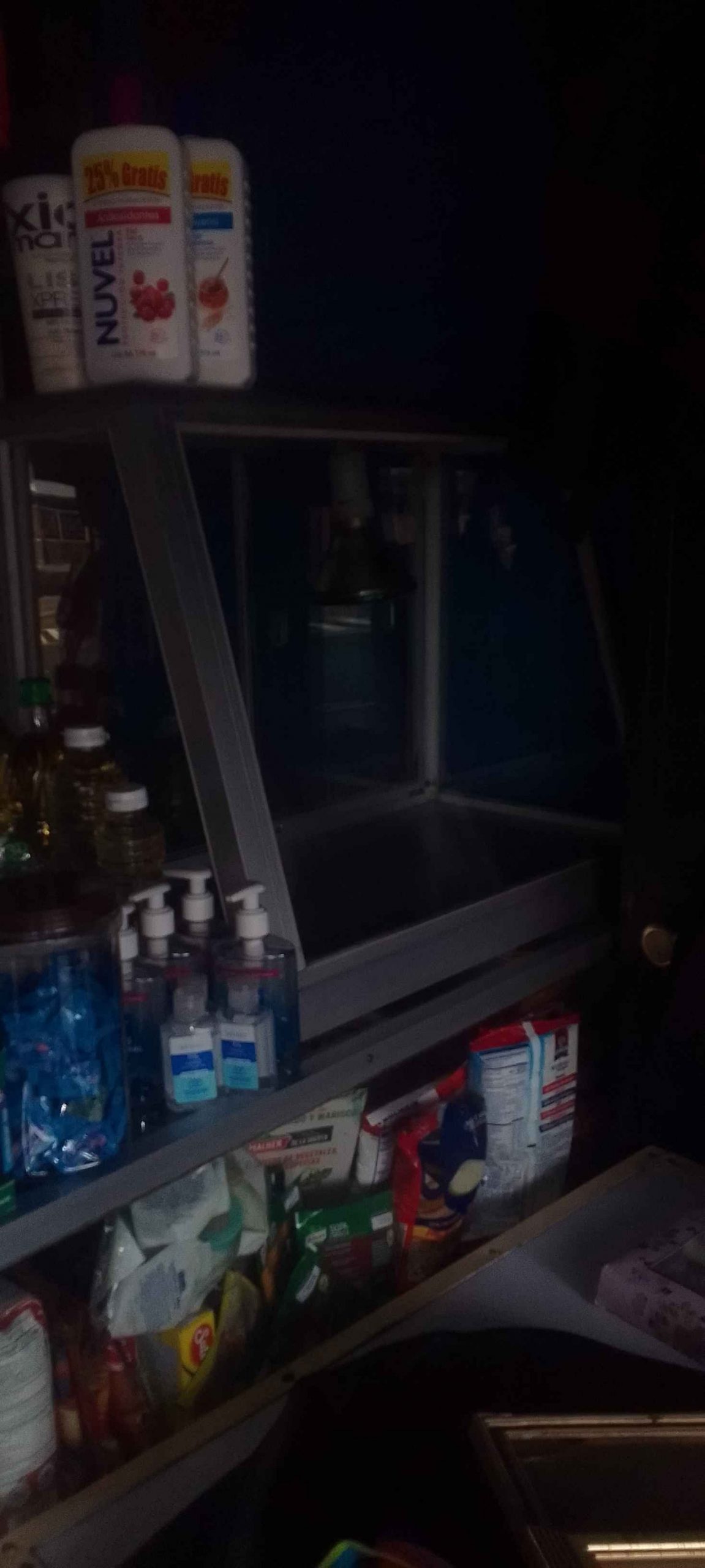 Vitrina para pollo frito en perfecto stado tel 43243855 solo interesados