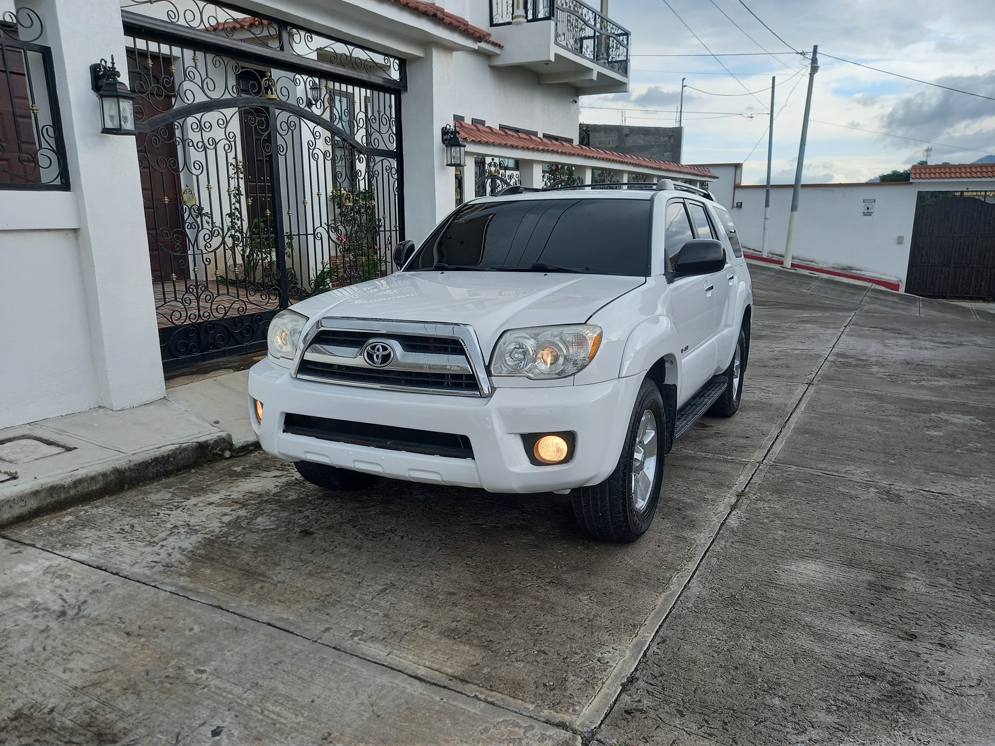 Vendo Bonita Toyota 4Runner 2008 4x4