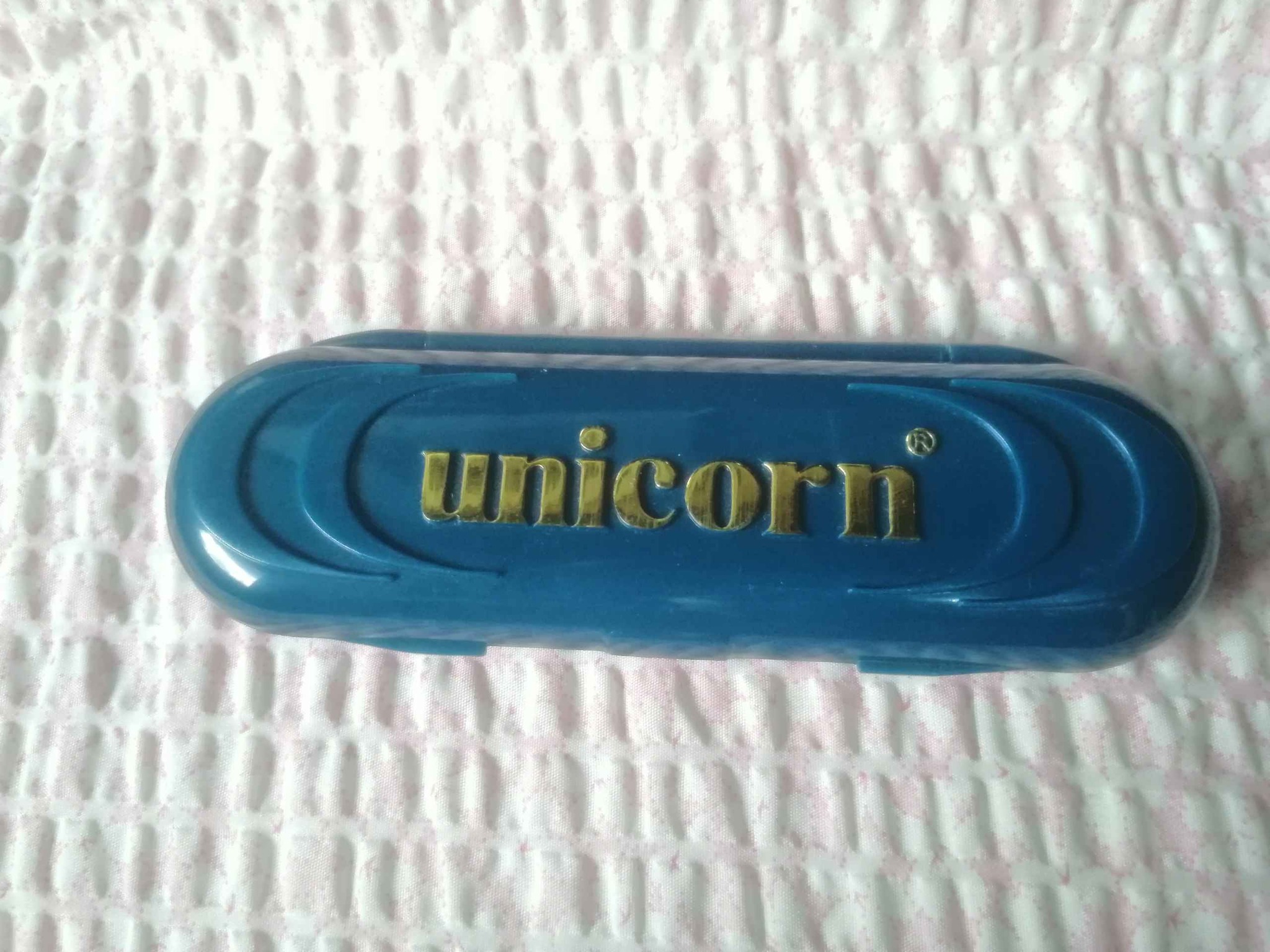 Vendo juego de 3 dardos golden en buen estado