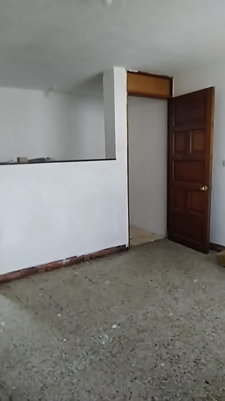 6 habitaciones 2 baños Casa