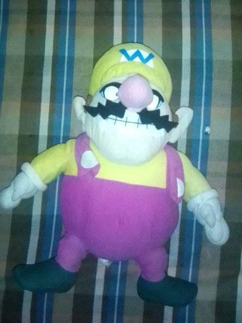 Wario peluche  precio Q 75