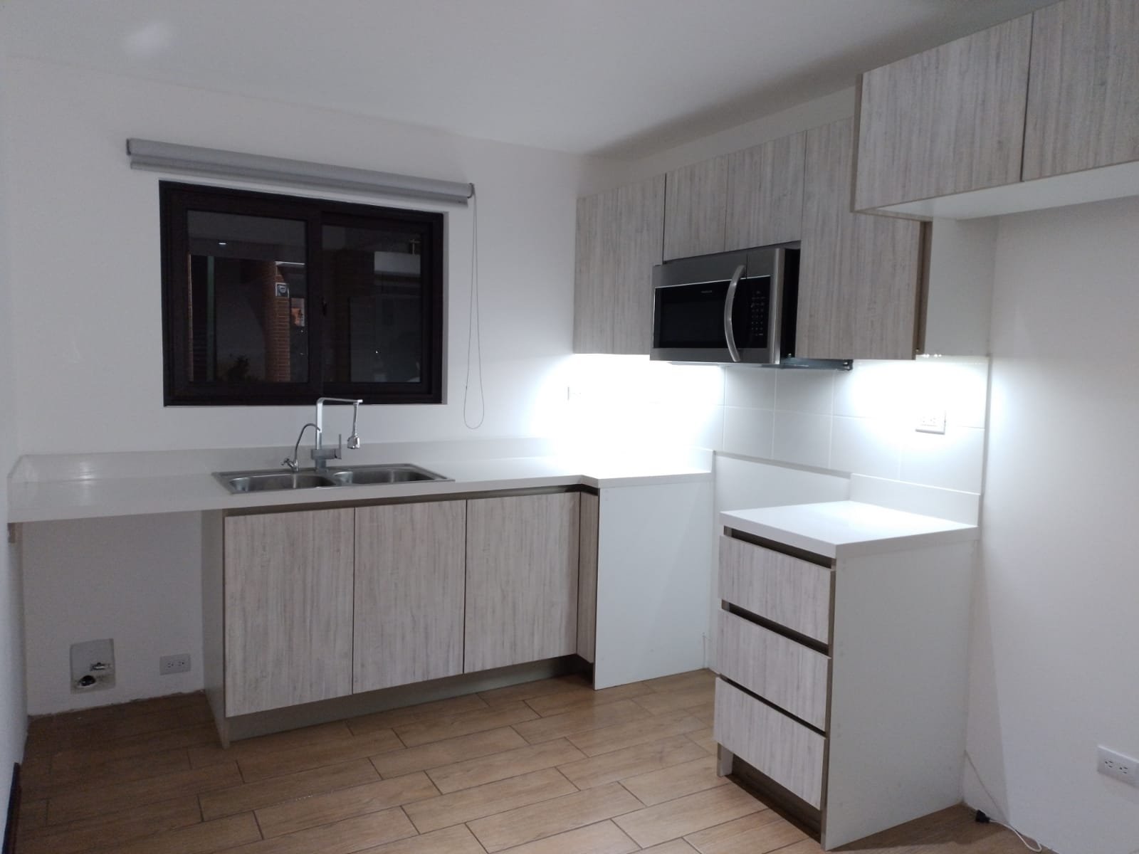 3 habitaciones 4 baños Casa