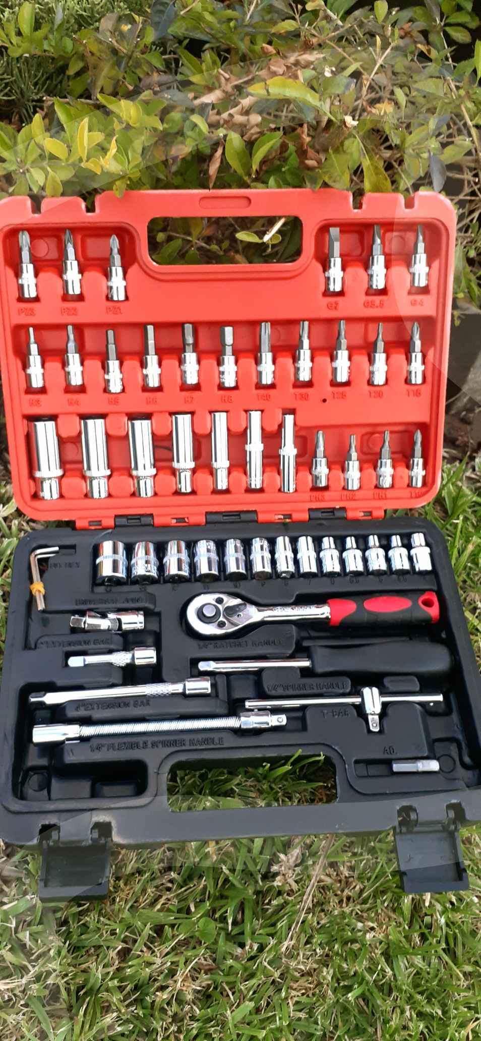 Oferta juego de copas raíz 1/4
52 piezas 
Q160